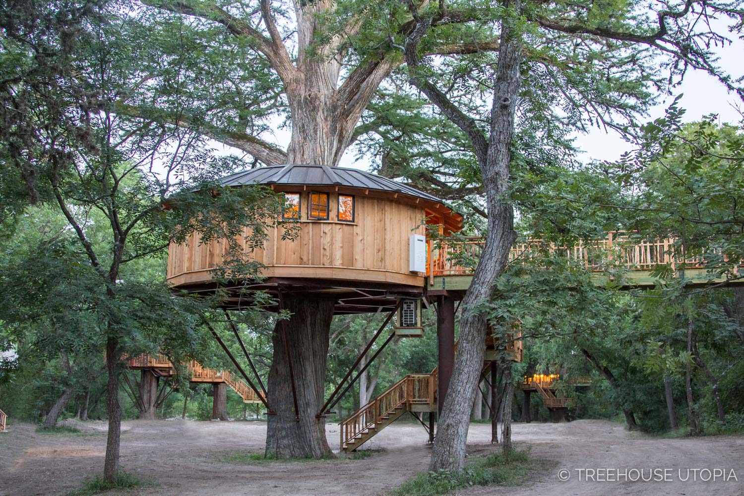 Treehouse Utopia – Renew! Refresh! Relax!