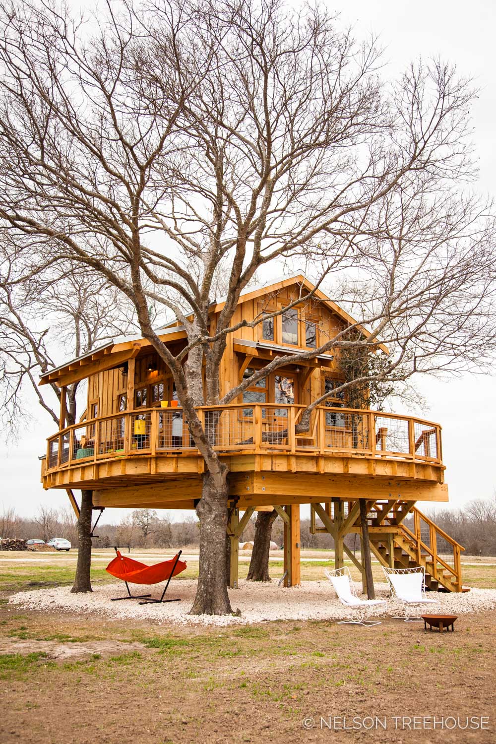  Nelson Treehouse - Twenty-Ton Texas Treehouse facade 