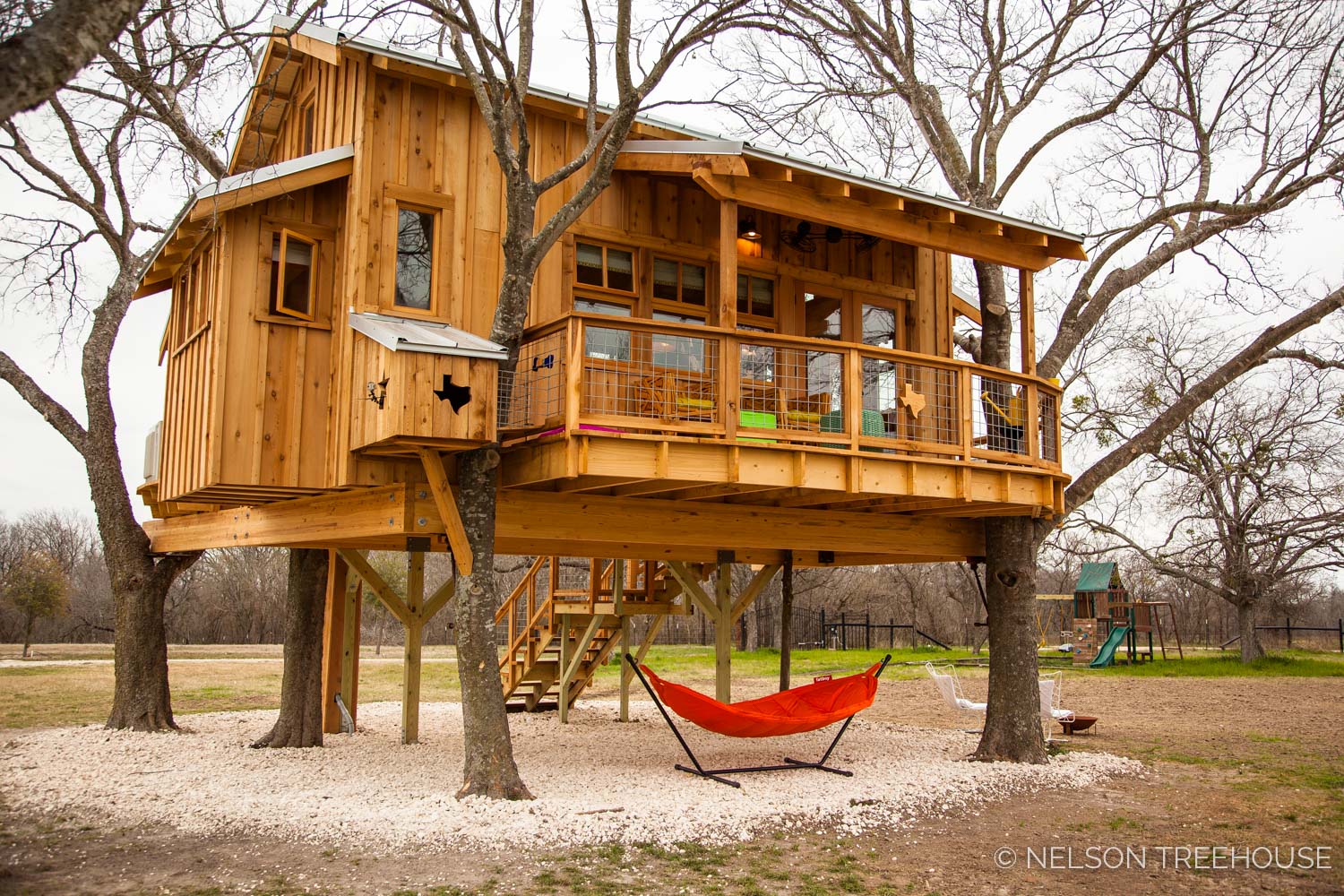  Nelson Treehouse - Twenty-Ton Texas Treehouse back 