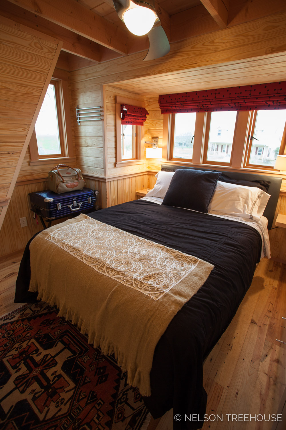  Nelson Treehouse - Twenty-Ton Texas Treehouse bedroom 