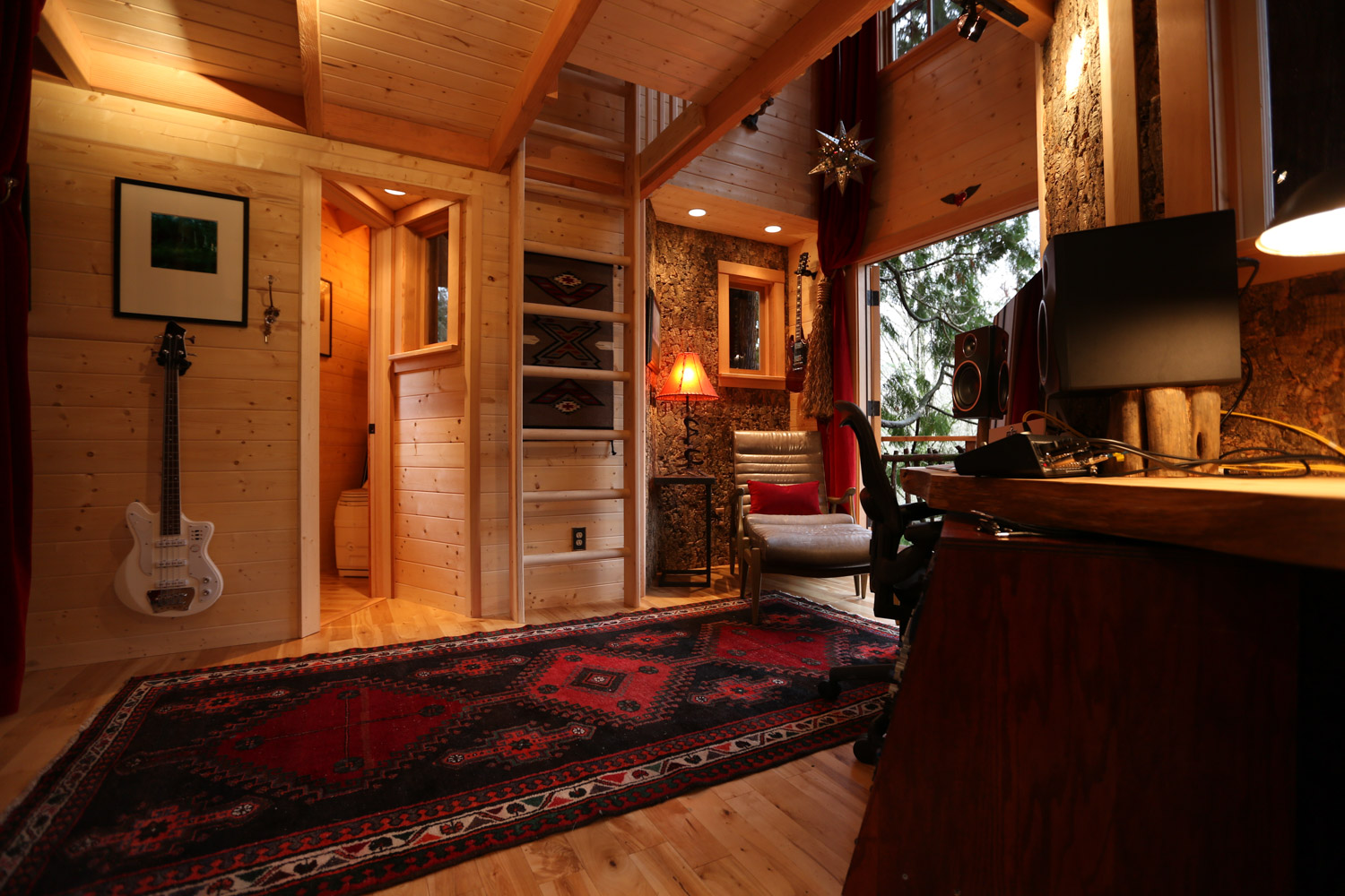  Nelson treehouse recording studio living room 