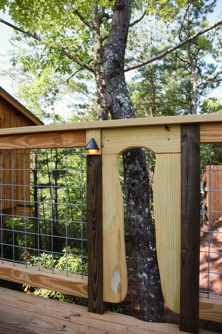 Mountain View Treehouses at Treehouse Grove - Nelson Treehouse